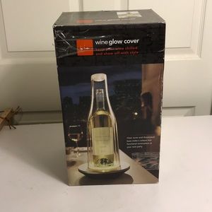 Sky bar wine cover